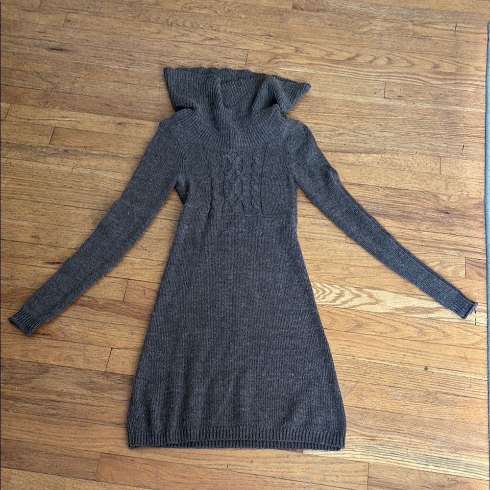 😀3 for $20😀 Mudd brown Knit Sweater Dress small